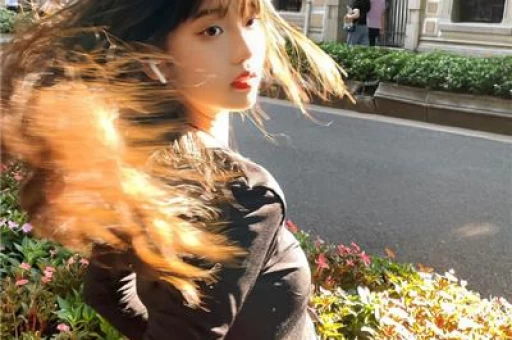 新游戏大妹子